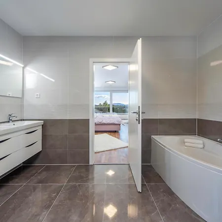 Villa Shaula Šibenik